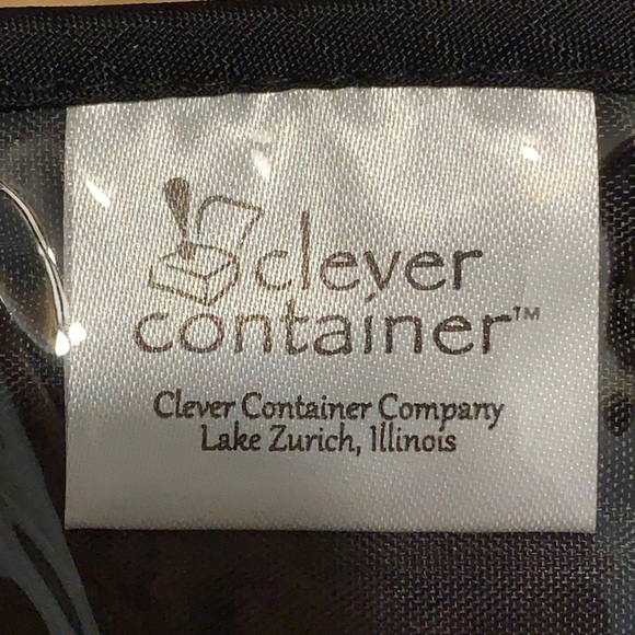 NWOT Clever Container Wristlet - Picture 8 of 11